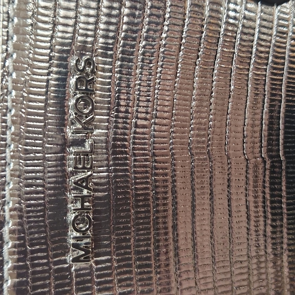 Silver Handbag - Picture 4 of 10